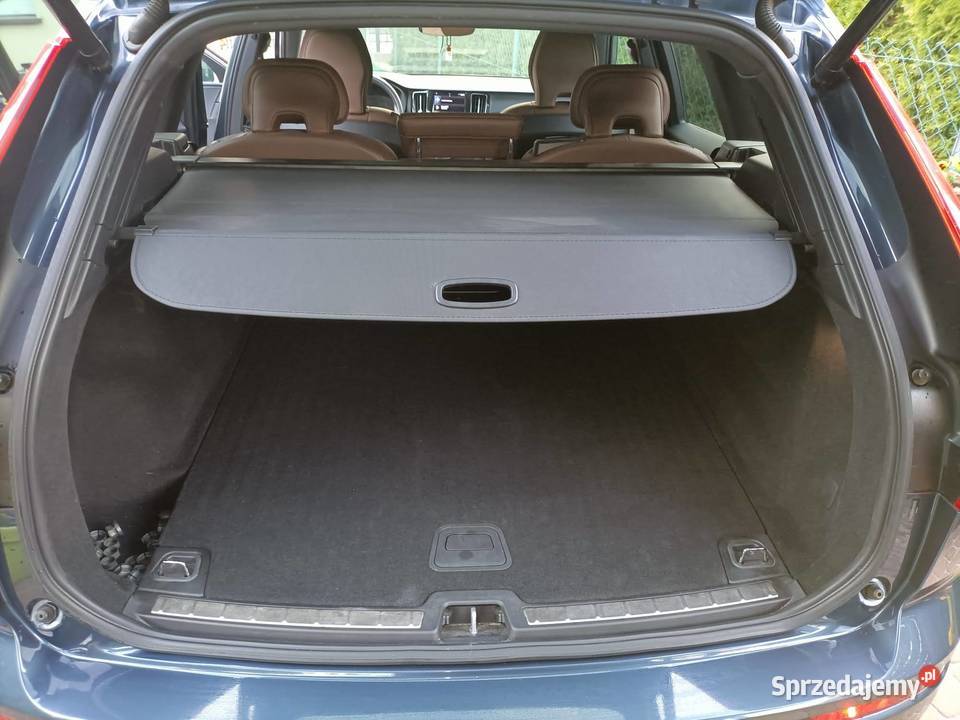 Sprzedam Volvo XC60 T5 AWD Momentu 2020r Białystok