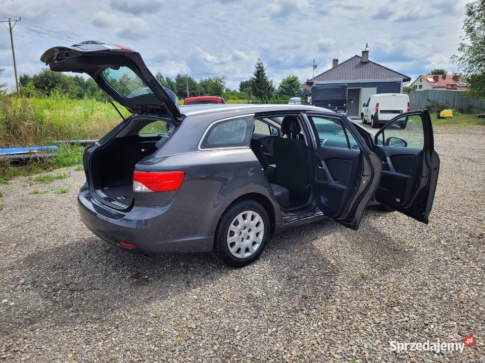 Toyota Avensis Combi 20 D4D Edition Janów Lubelski