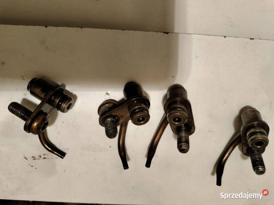 Dysze olejowe tłoka 16 ecobost 150 C Kuga osobowe sprzedam