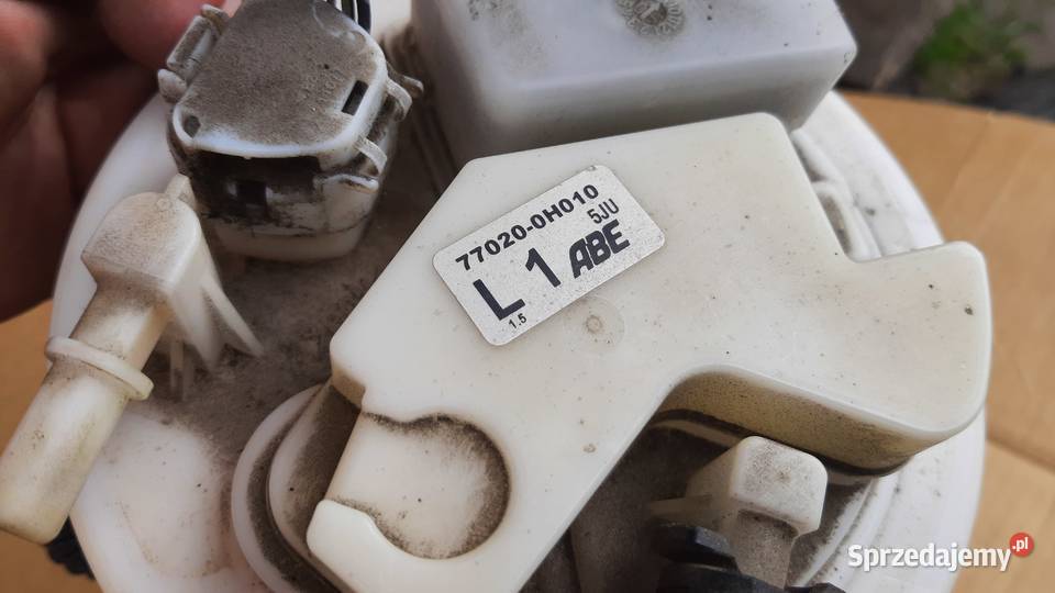 pompa pompka paliwa toyota aygo I 107 C1 Dębno