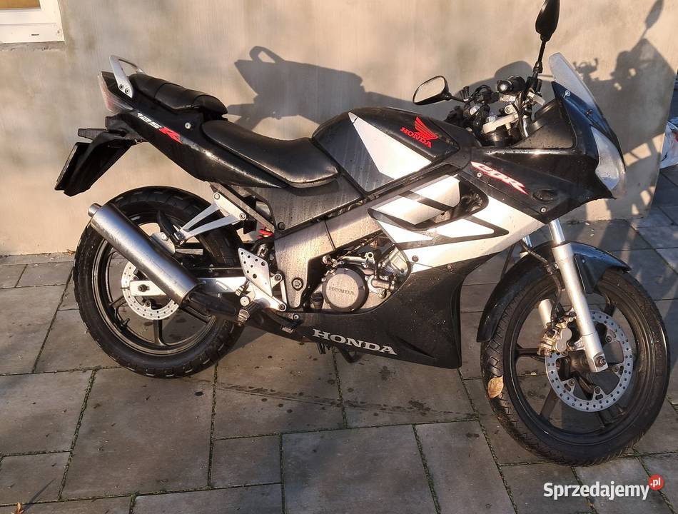 Honda CBR125R JC34