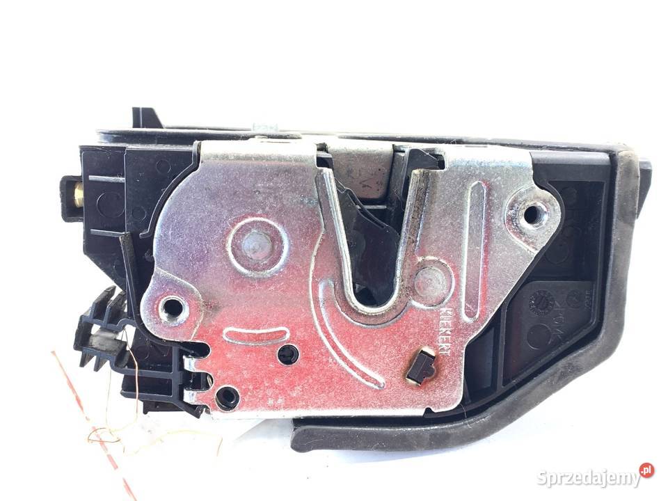 ZAMEK DRZWI PRAWY PRZÓD BMW F32 SportowyCoupe