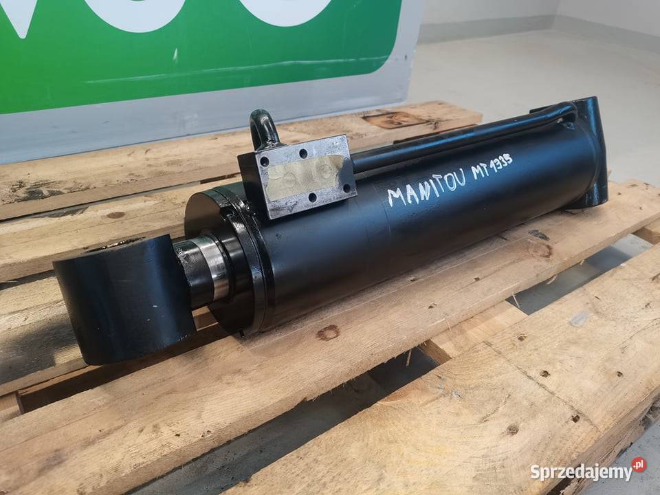 Siłownik wychyłu łyżki Manitou MT 1335 Wilkowo sprzedam