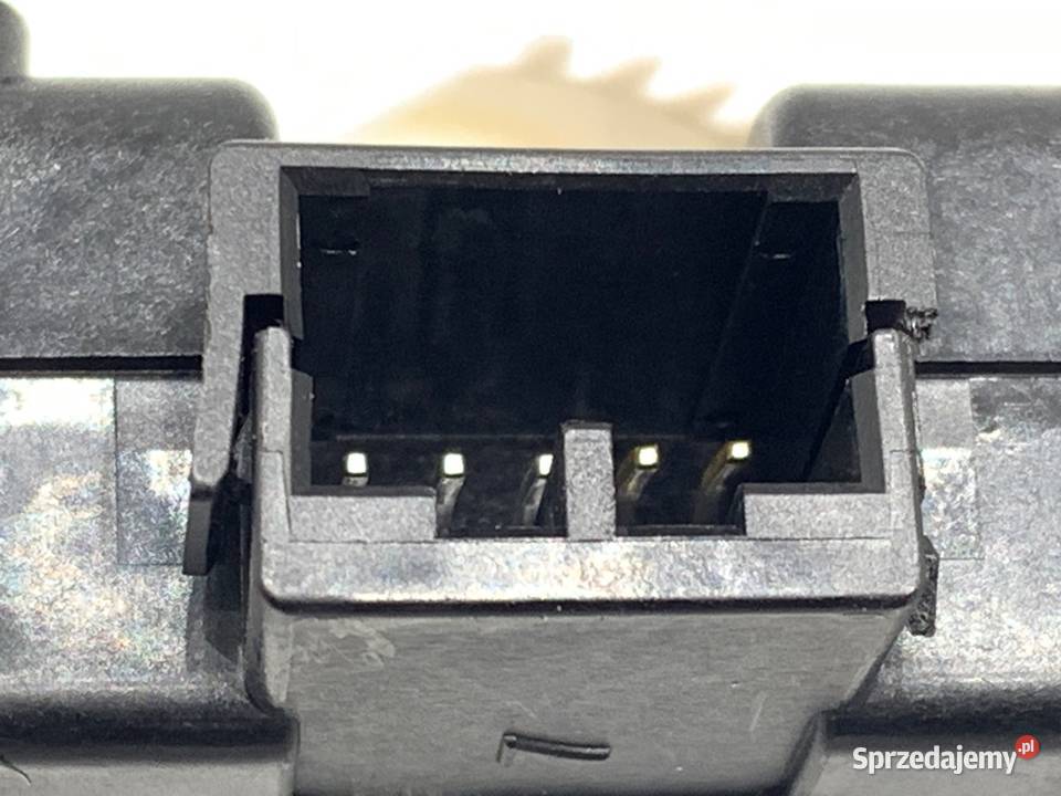 SILNIK NAGRZEWNICY SUZUKI CZ1138003480 SX4