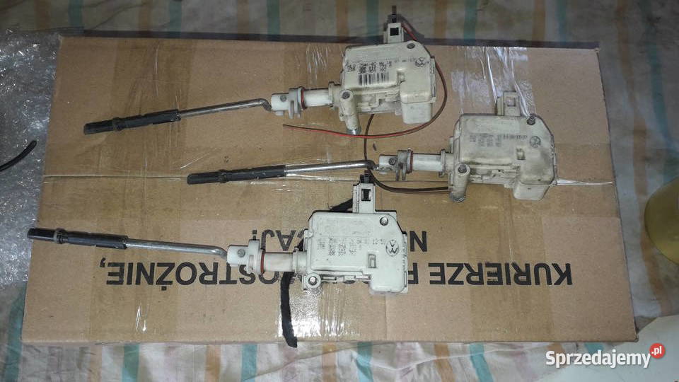 Siłownik otwierania klapki paliwa vw passat b5
