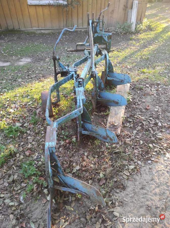 Pług 4 skibowy uszkodzony