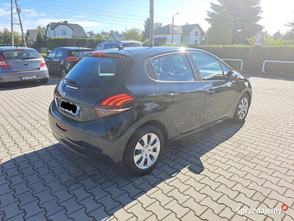 Peugeot 208 benzyna 2019r 84200 klima serwis ESP Bielany
