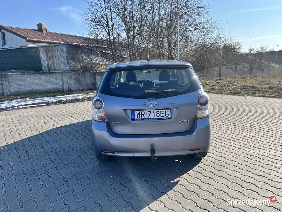 Toyota Verso 18 2010 CVT 7 osób benzyna Samochody osobowe Warszawa