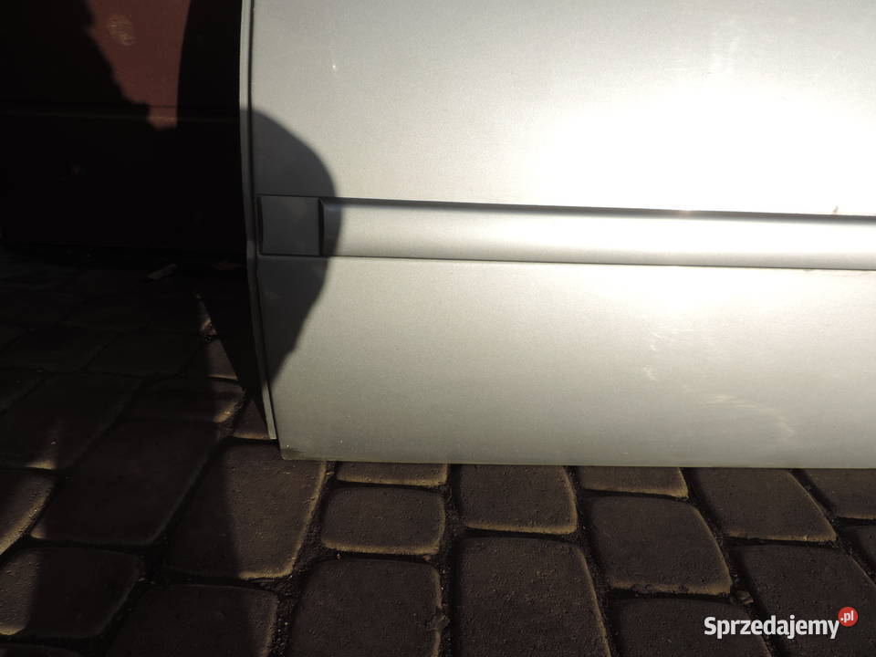 OPEL ASTRA II HB 5D DRZWI LEWY TYŁ Rok produkcji 2004 Nowy Sącz