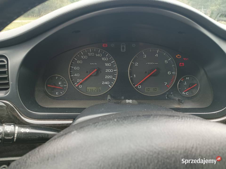 Subaru Outback 25 LPG 4x4 skóry klima manual 156KM Pruszków sprzedam