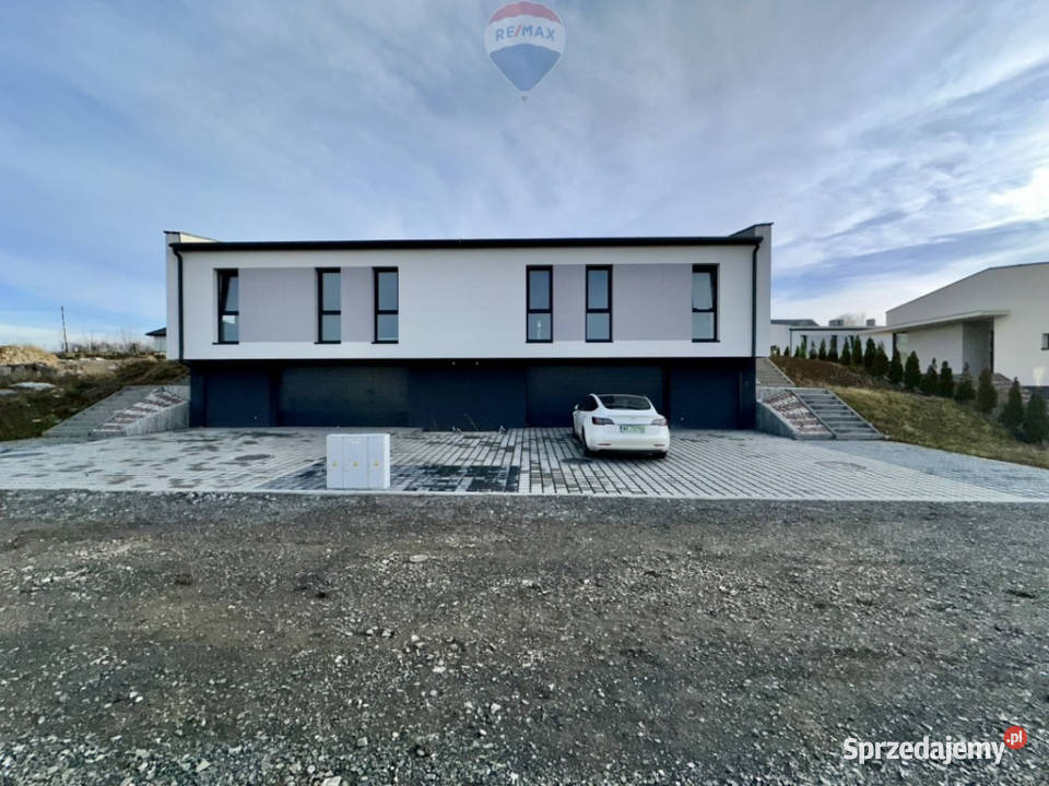 Nowy dom w Starym Bielsku Garaż dwustanowiskowy 145m2 Bielsko-Biała