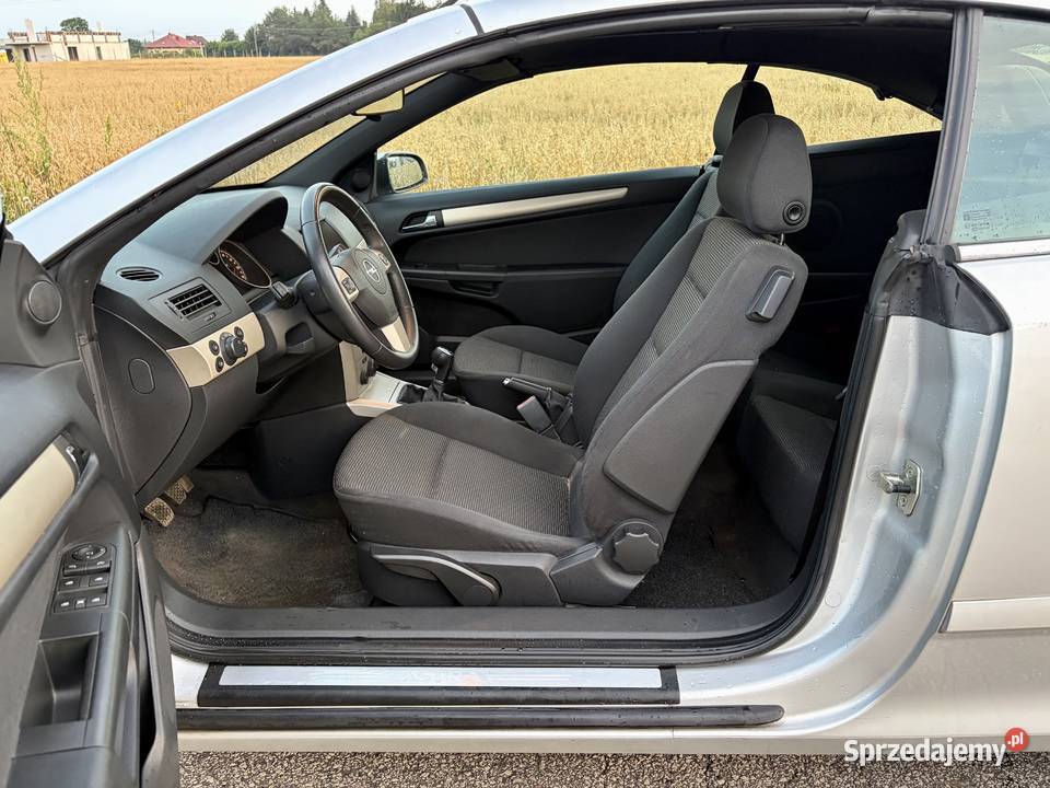 Opel Astra CC CoupCabrio 103 przebieg Zarejestrowany w Polsce sprzedam