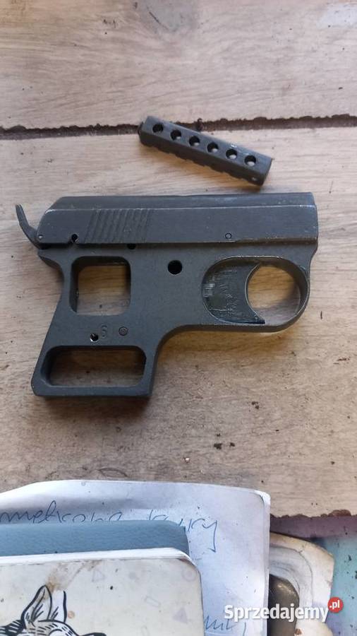Straszak Slavia pistolet hukowy startowy 6mm Rożnowa sprzedam