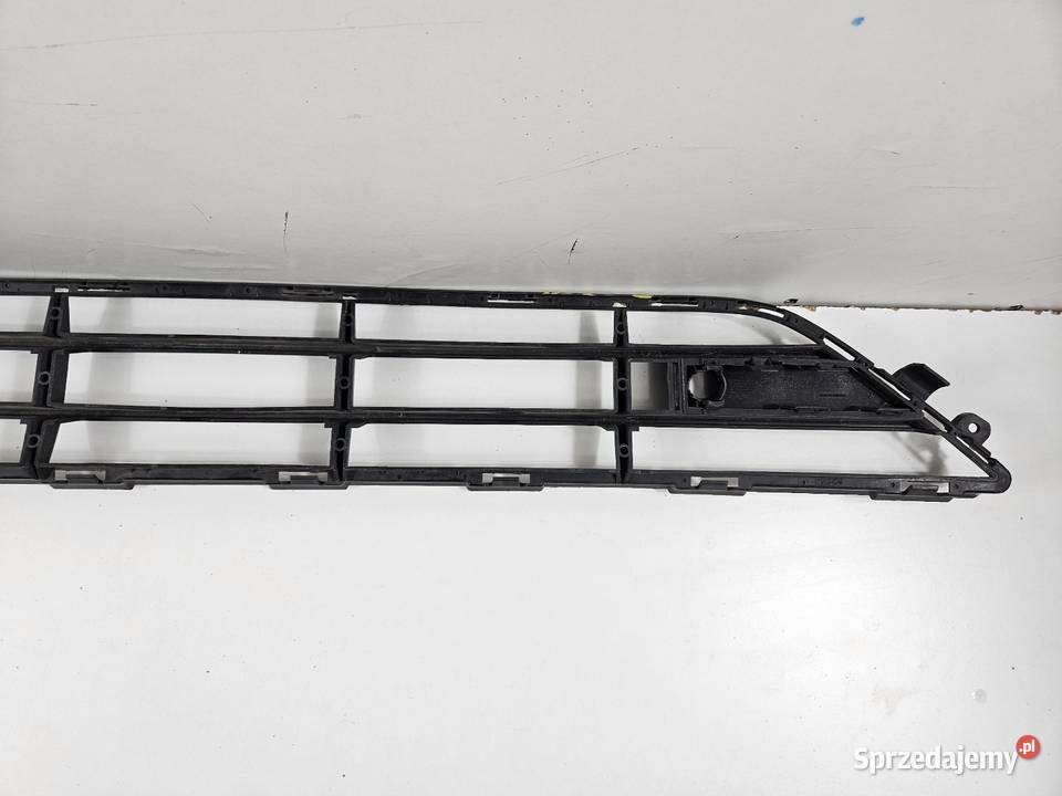 VOLVO XC90 II KRATKA ŚRODKOWA ZDERZAKA PRZÓD Międzychód