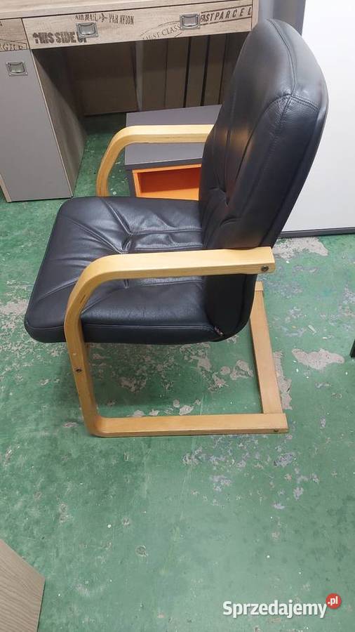 Fotel z podłokietnikami Profim Poznań