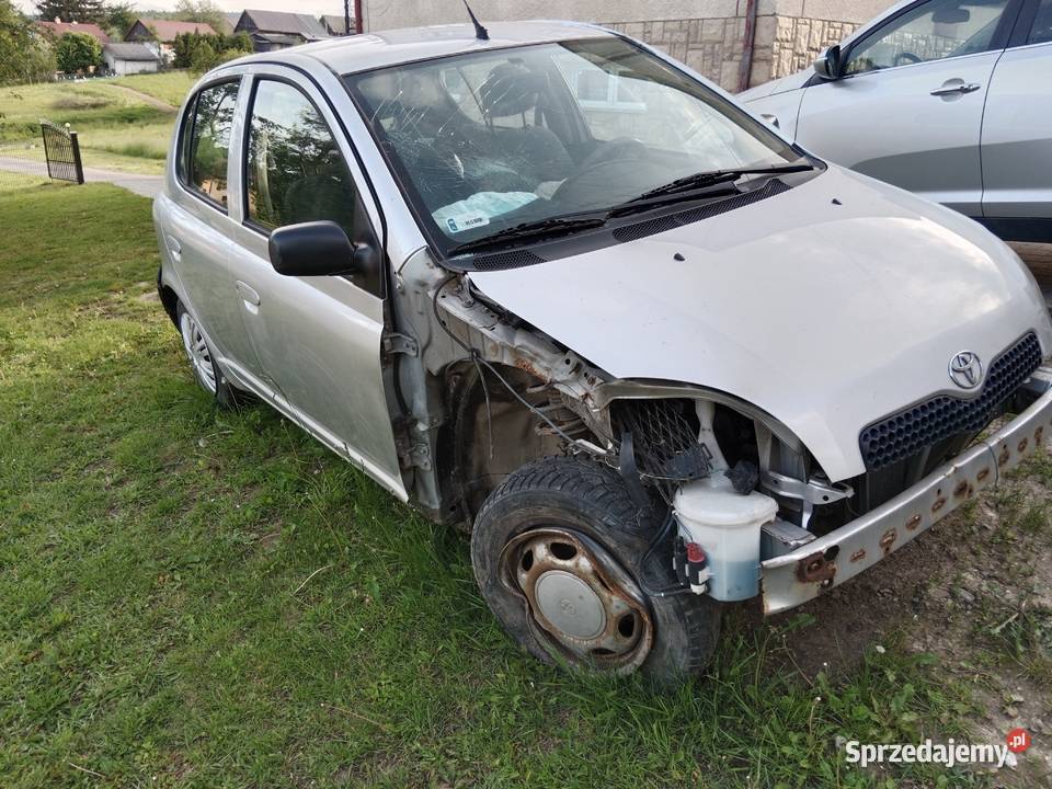 TOYOTA YARIS Nozdrzec
