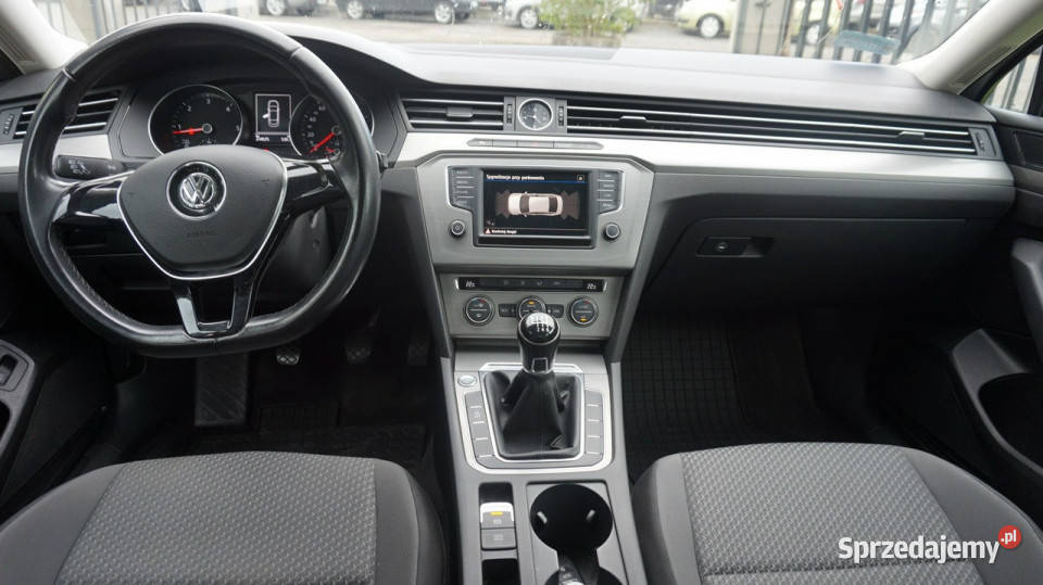 Volkswagen Passat super stan Gwarancja B8 srebrny Passat sprzedam