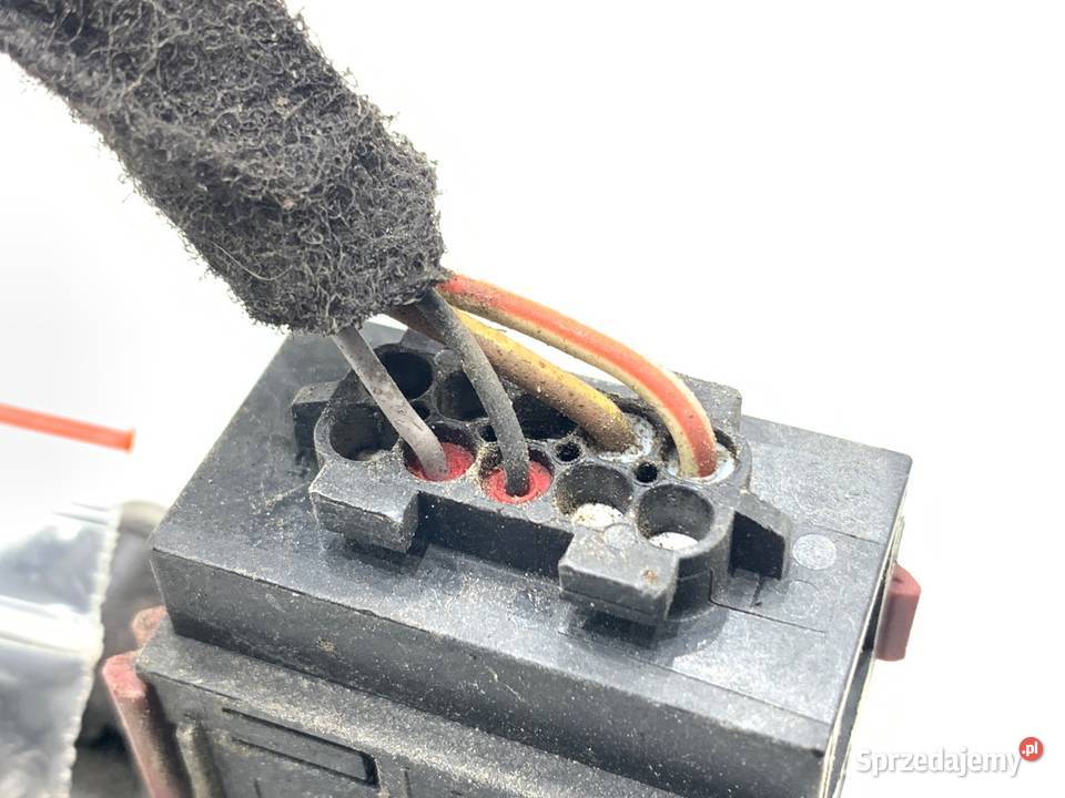 ZAMEK DRZWI LEWY TYŁ OPEL CORSA D Hatchback osobowe