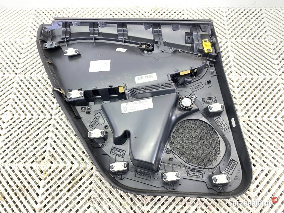 BOCZEK DRZWI PRAWY TYŁ VOLVO V40 Hatchback