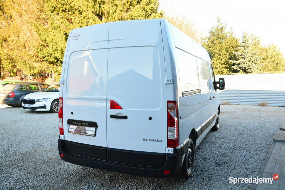Renault Master sredniak L2H2 3 osobowy lift nieuszkodzony Warszawa