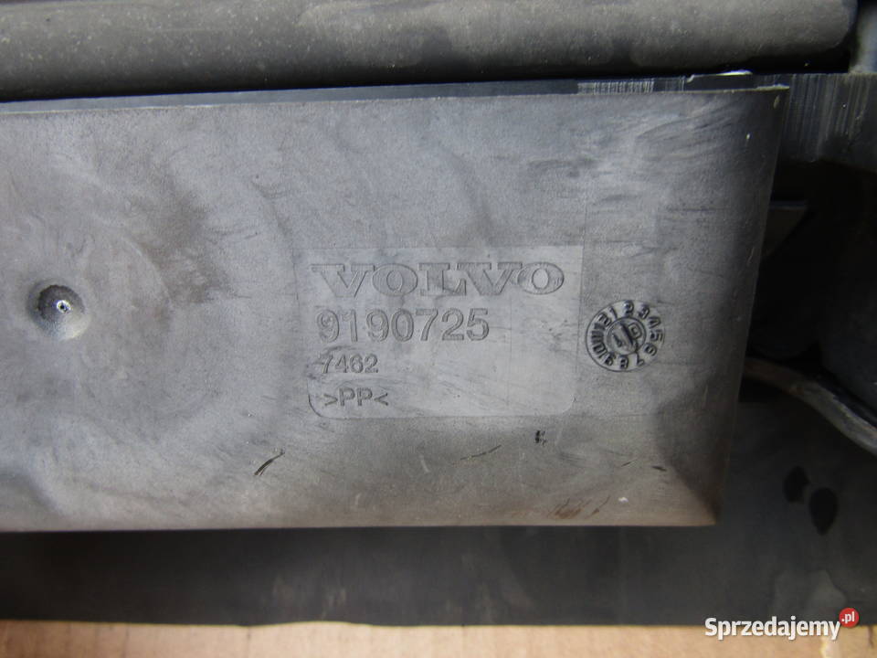 PAS PRZEDNI VOLVO S602003r9190725 łódzkie Mysłaków sprzedam