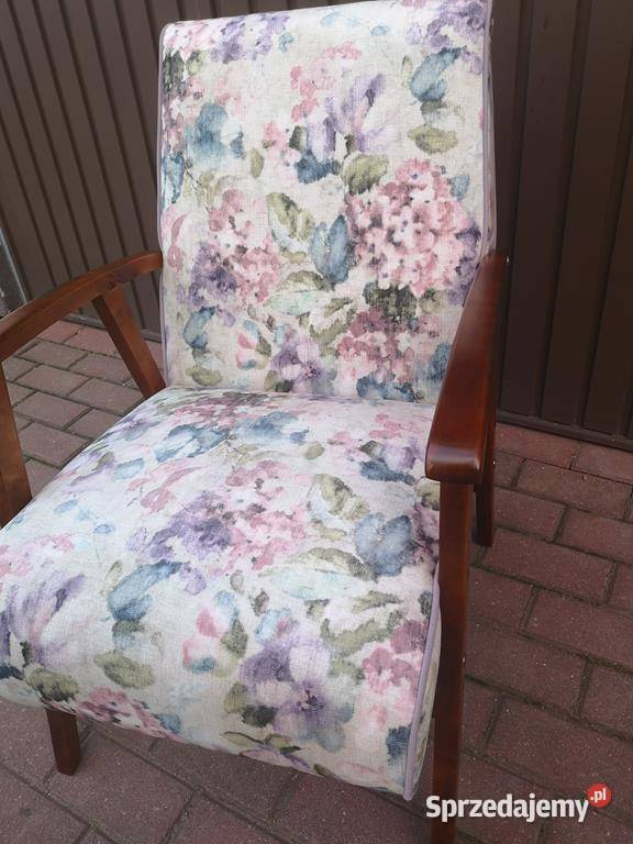 Stary Fotel Klubowy Renowacji