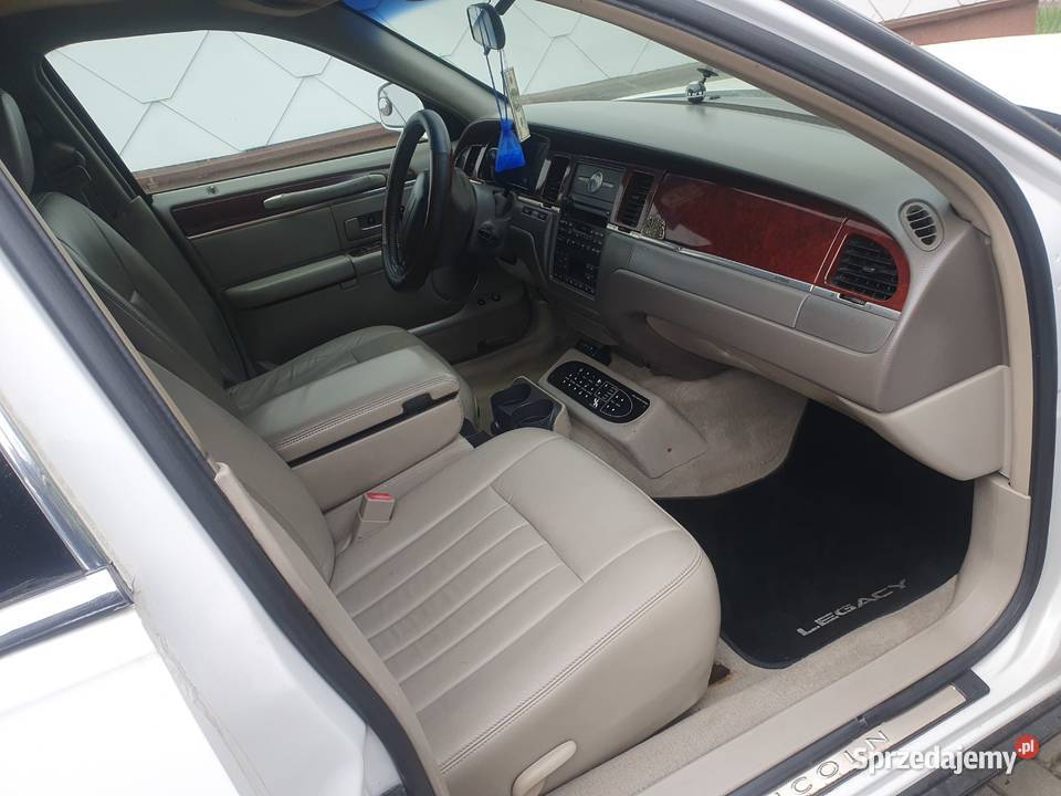 Lincoln town carlimuzynapomysł na biznes Rok produkcji 2003 Osiek