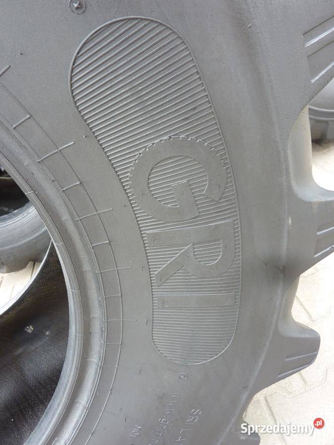 Opona używana rolnicza 60070R30 GRI GREEN XLR70 Zaścianki sprzedam