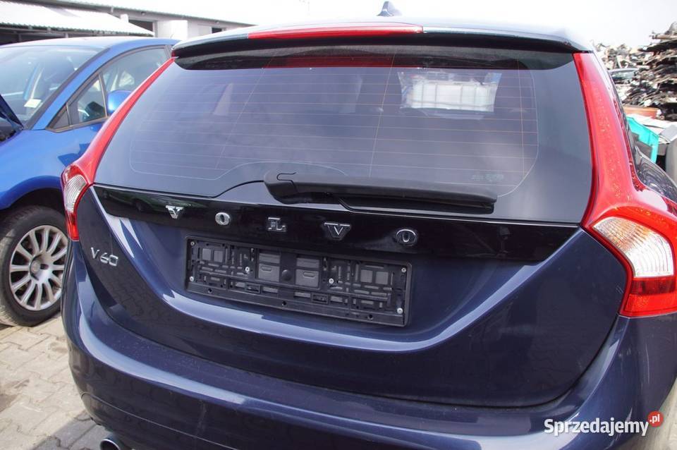 KLAPA TYŁ KOMBI VOLVO V60 CASPIAN BLUE Lipno
