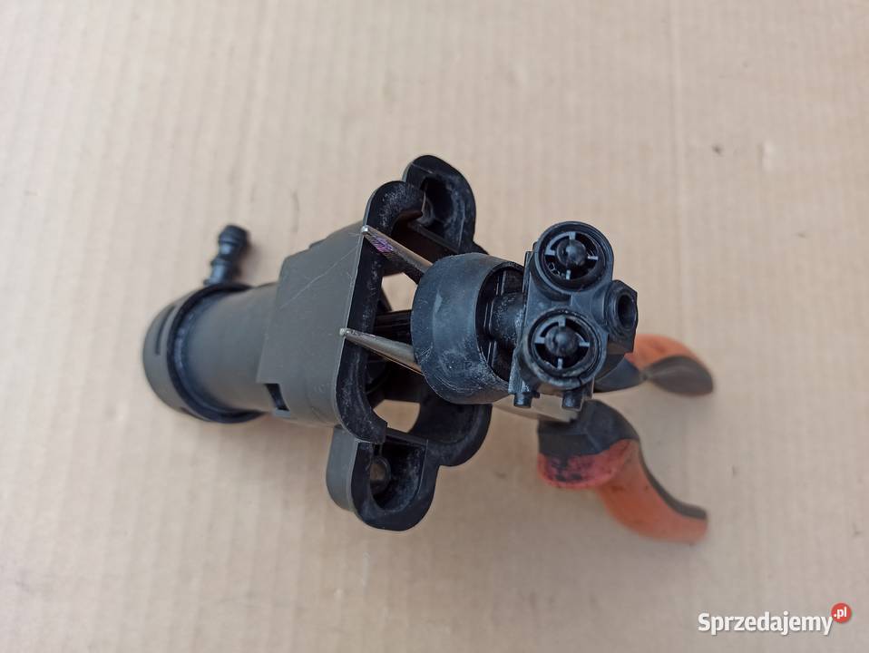 AUDI A4 B6 DYSZA SPRYSKIWACZA ZDERZAKA LAMPY Bolesławiec