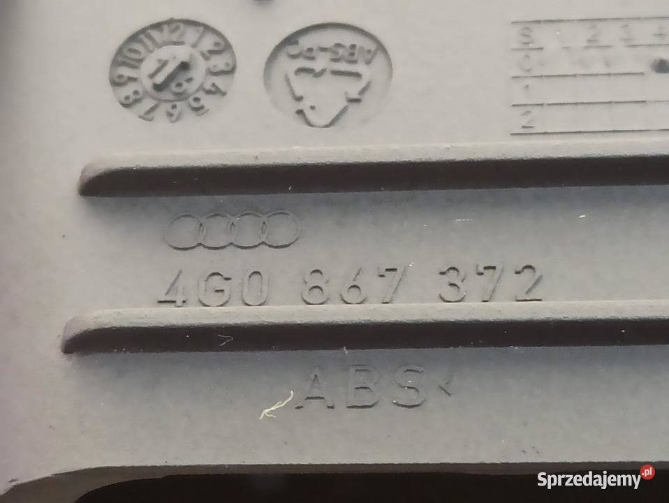 AUDI A6 C7 PODŁOKIETNIK DRZWI PRWY TYŁ 4G0867374 osobowe dolnośląskie