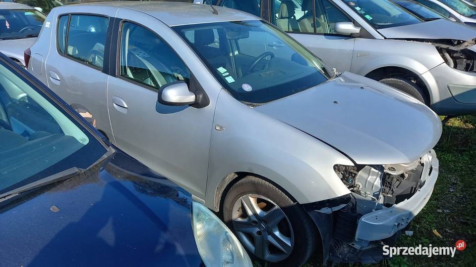 Dacia Sandero LIFT z częsciami do naprawy CD