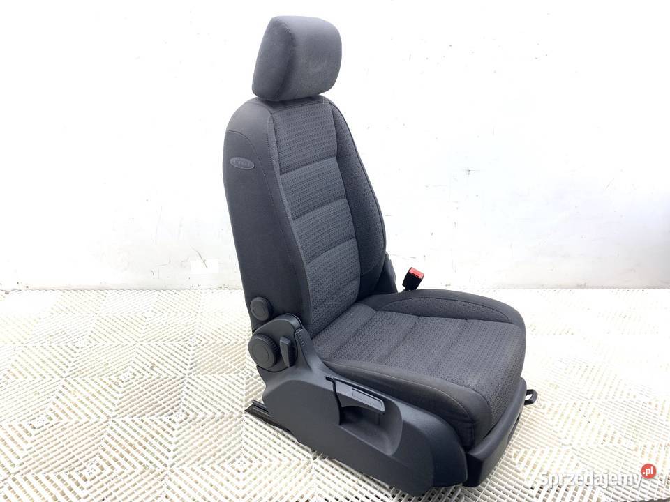 FOTEL PRAWY PRZÓD VW TOURAN Minivan 0310
