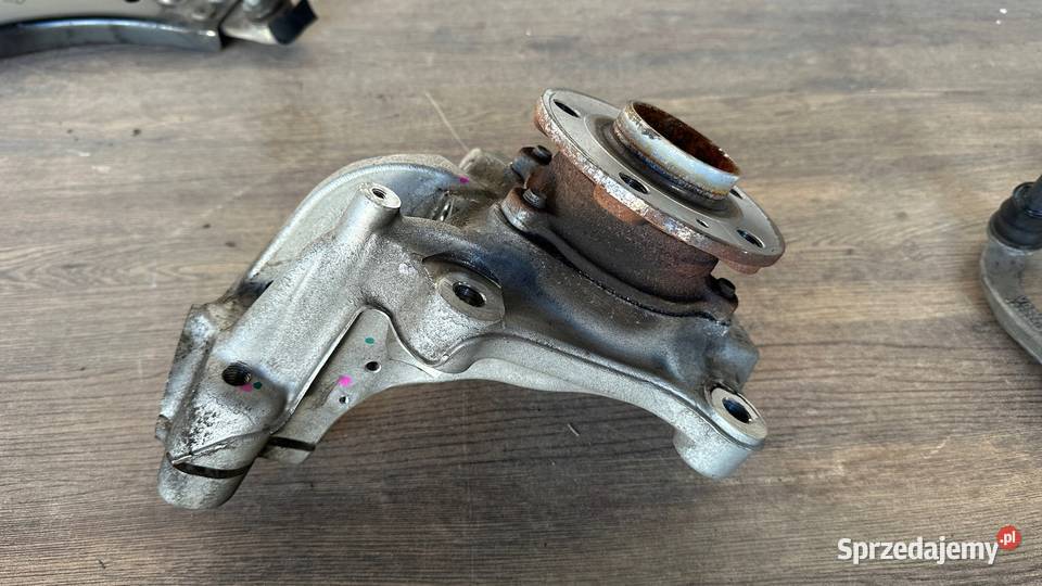 VOLVO C40 XC40 RECHARGE ZWROTNICA PRZEDNIA LEWA osobowe lubuskie Gorzów Wielkopolski