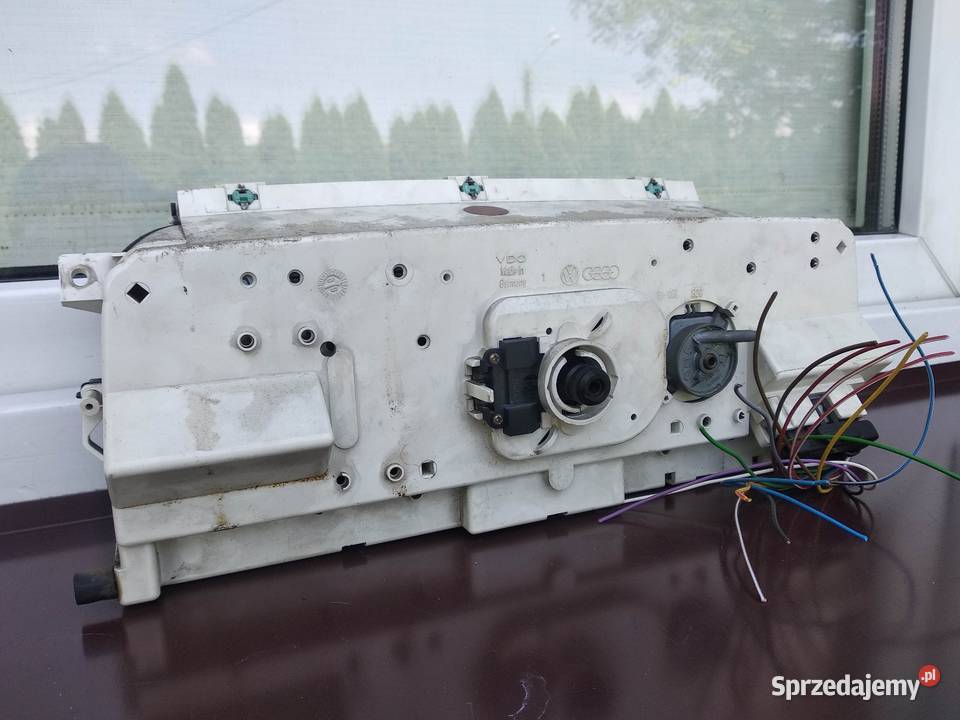 VW Passat B3 licznik zegary prędkościomierz 260 Liczniki i zegary łódzkie Sieradz