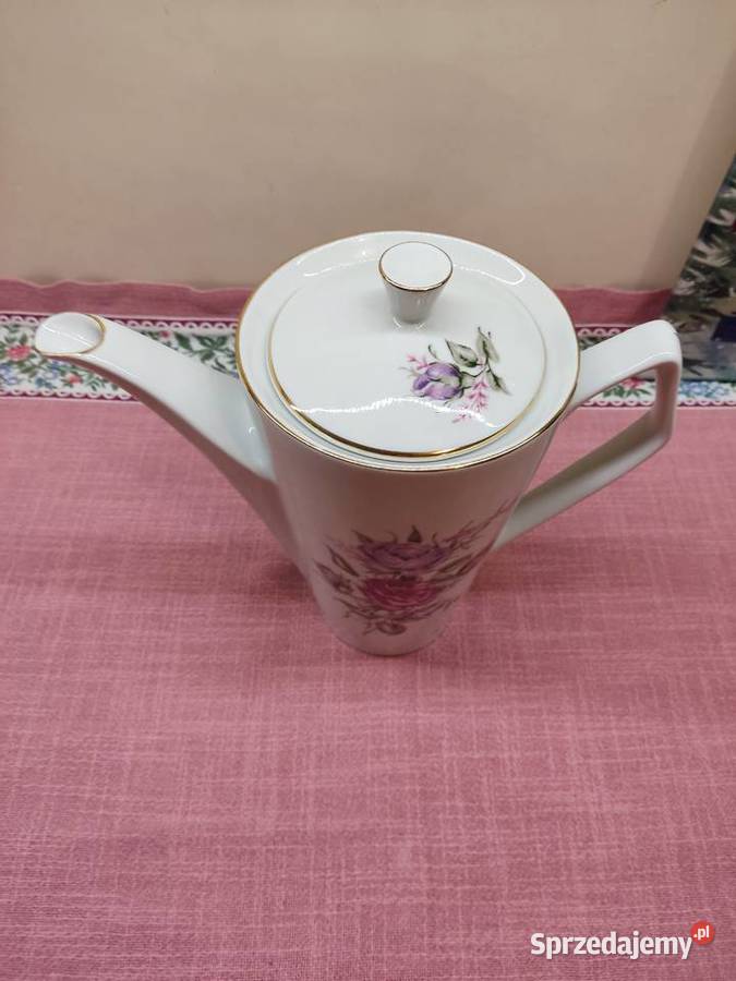 Dzbanek porcelanowy Chodzież z kwiatowym motywem Głuchołazy