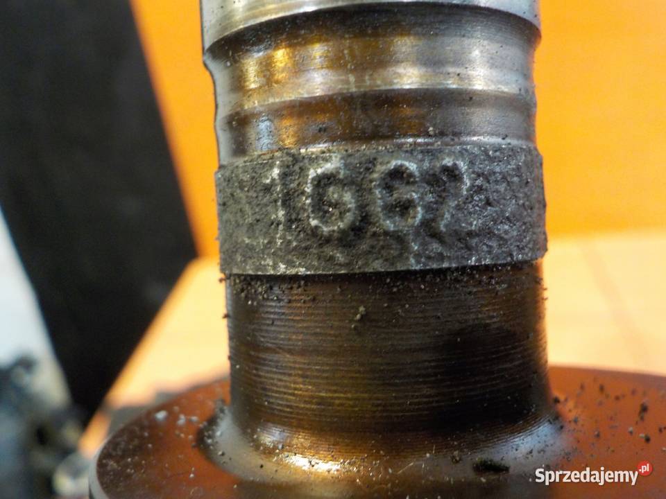 TOUAREG 42 V8 AXQ 06r walek rozrzadu wydechowy osobowe Suków