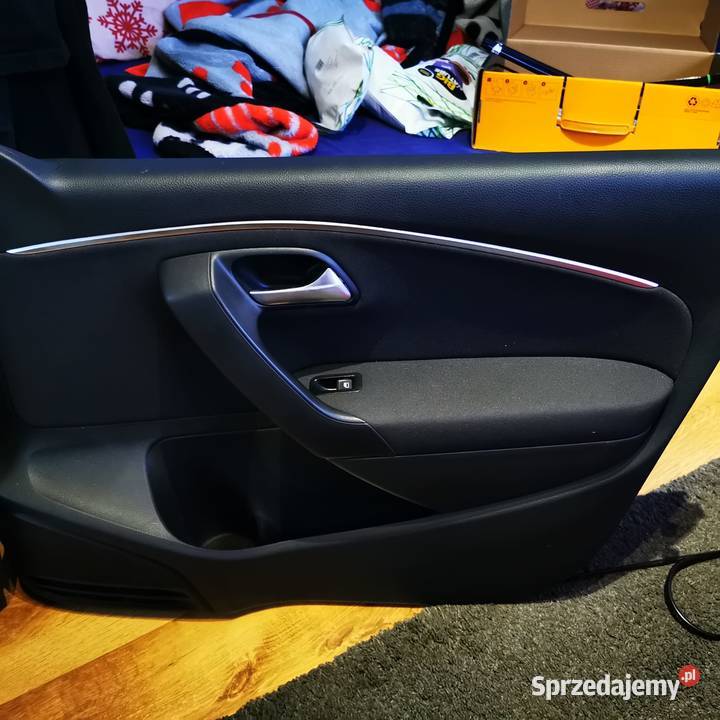 VW POLO 6r 14 tdi CUS 5 drzwi boczki tapicerka śląskie Jaworzno
