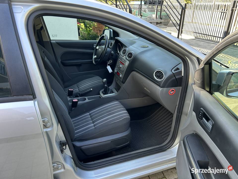 Ford Focus 16i Ghia Climatronic manualna Ostrzeszów