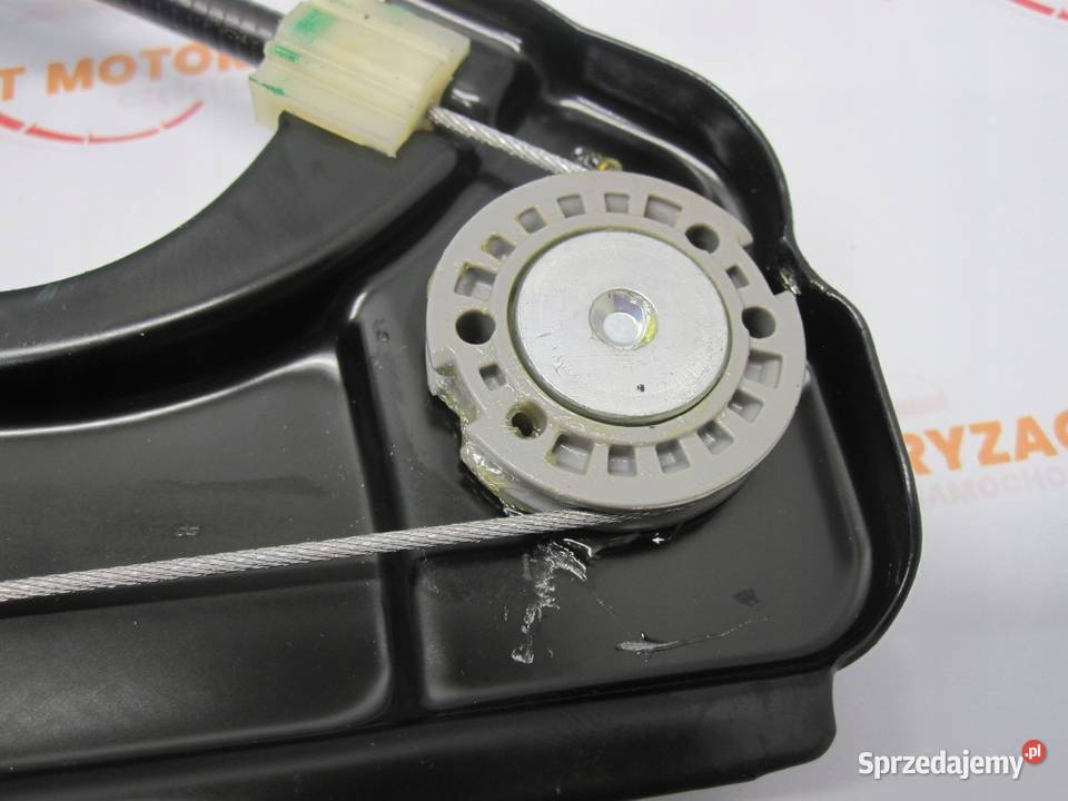 SKODA SCALA 24r podnośnik szyby lewy tył