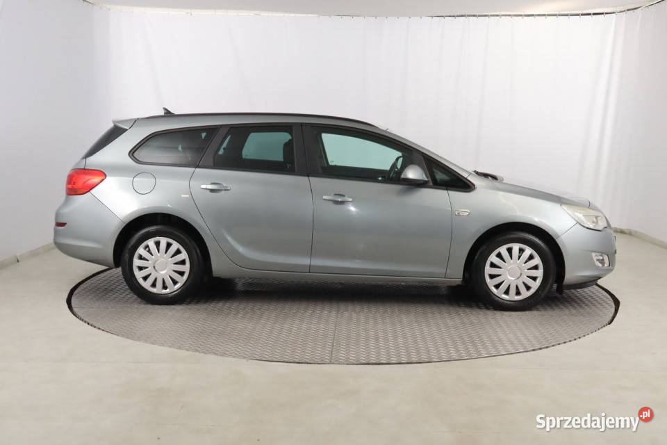 Opel Astra 17 CDTI