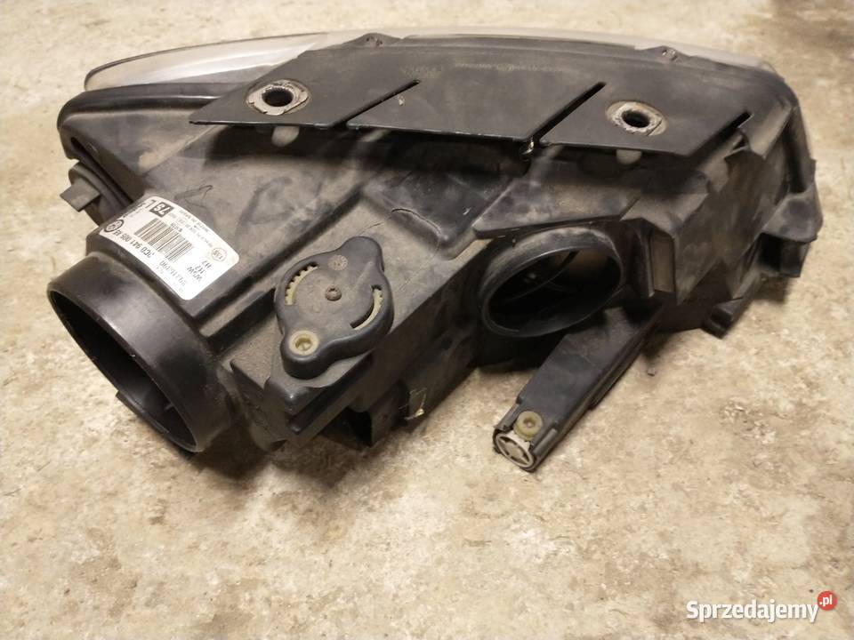 Reflektor przód lewy VW Passat B6 2005 EU Valeo Nowy Sącz sprzedam