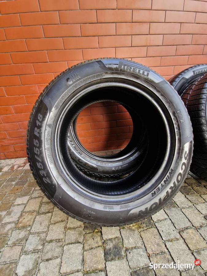 Komplet używanych opon zimowych Pirelli Scorpion Bibice