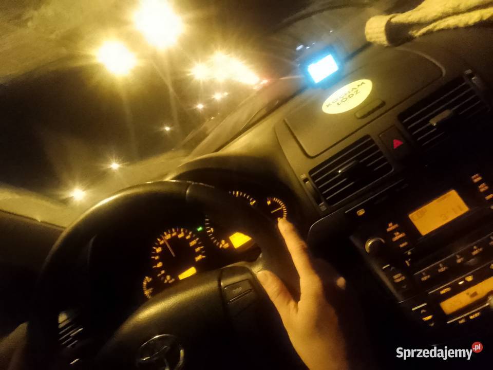 Avensis Toyota diesel samochód osobowy 4/5 Pińczów