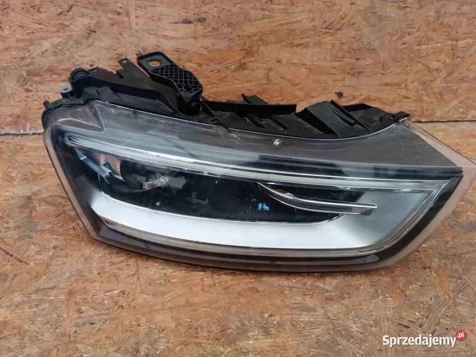 LAMPA REFLEKTOR PRAWY PRZÓD EU 8U0941006 AUDI Q3 sprzedam