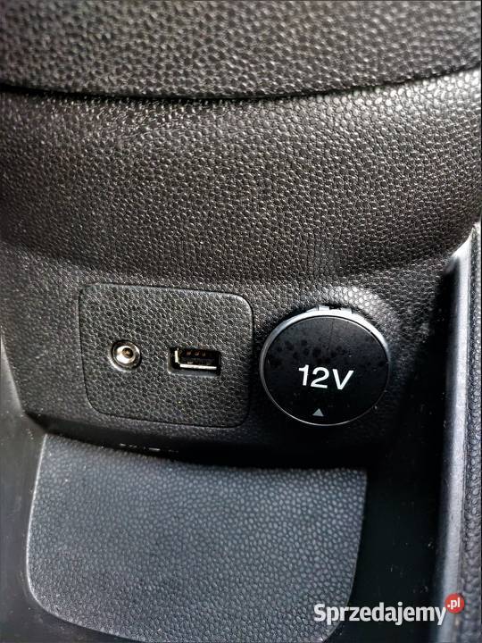Ford Fiesta mk7 2015r wyposażenie klima Samochody osobowe Sieradz