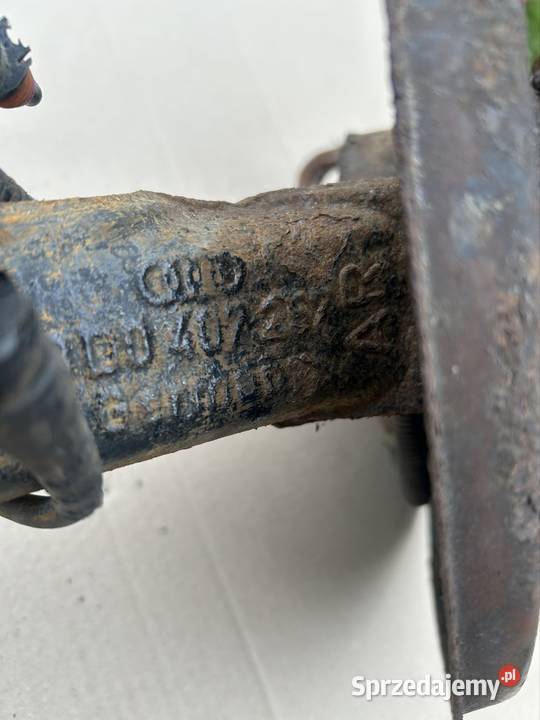 Zwrotnica lewy przód Passat b5 fl 19tdi 130 Bydgoszcz