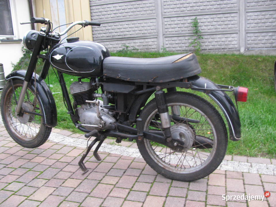 WSK 125 B3 1977r garbuska piękny oryginał Lubochnia sprzedam