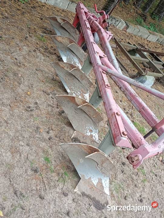 Sprzedam pługi