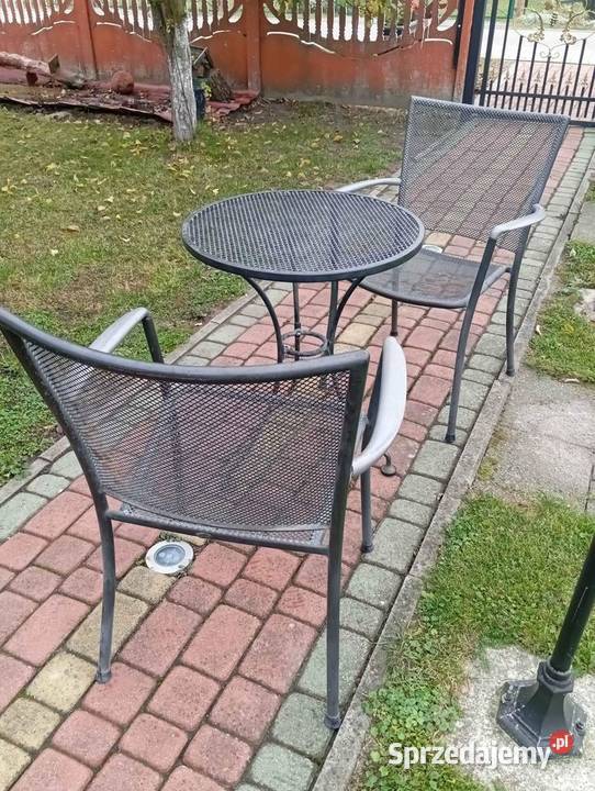 Sprzedam komplet mebli ogrodowych z metalu Dwa sprzedam